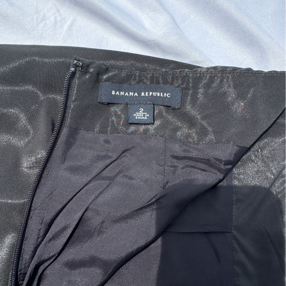 (2) BANANA REPUBLIC Shimmery, Midnight Black, Pencil Skirt - Picture 5 of 8
